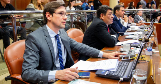Federico Rizo durante una sesión en la Legislatura Provincial de San Juan, 2025.