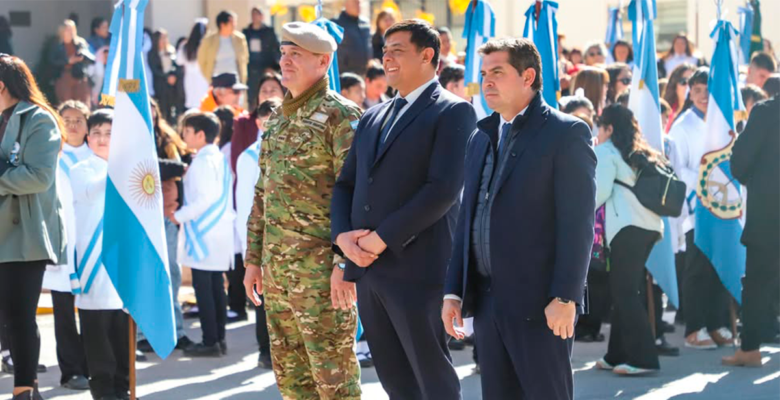 Matías Espejo y Marcelo Orrego, juntos, en el aniversario de Jáchal