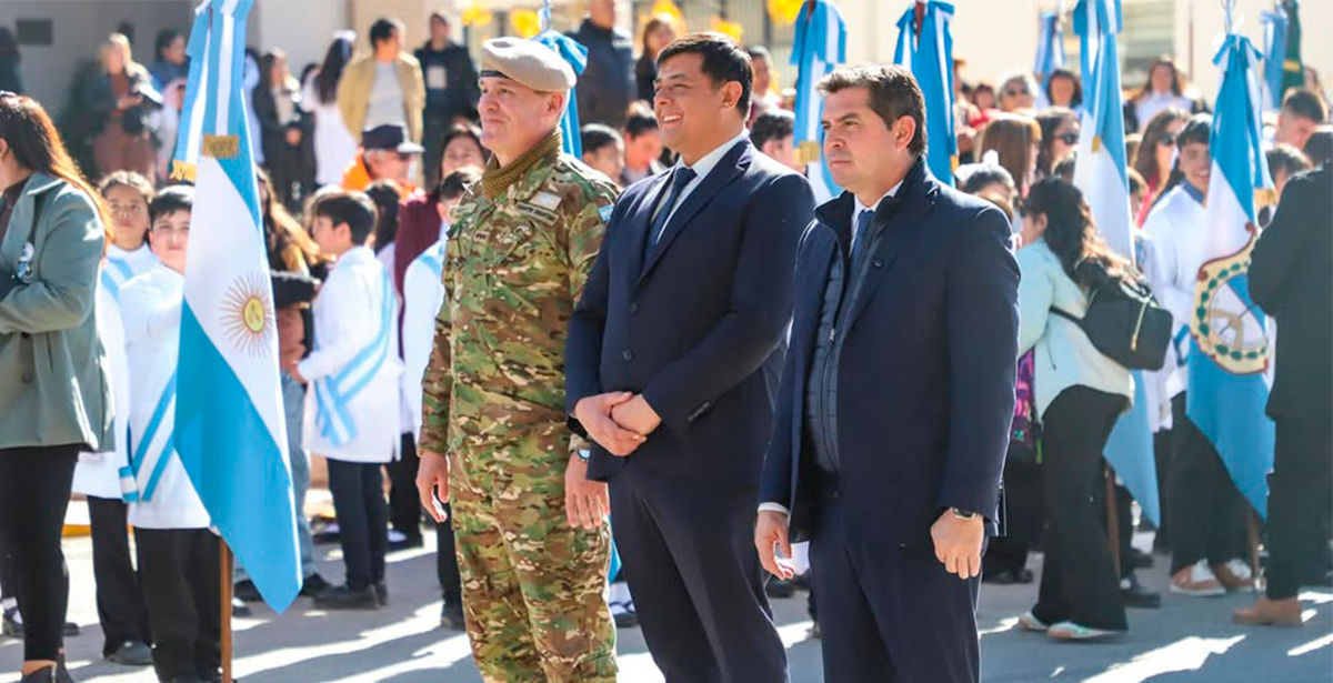 Matías Espejo y Marcelo Orrego, juntos, en el aniversario de Jáchal